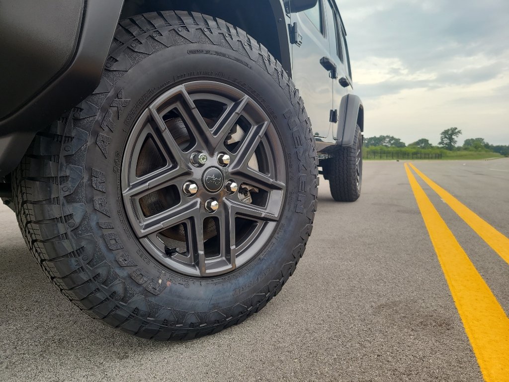 New 2026 Jeep Wrangler Unlimited Sport AWD/4WD image 9
