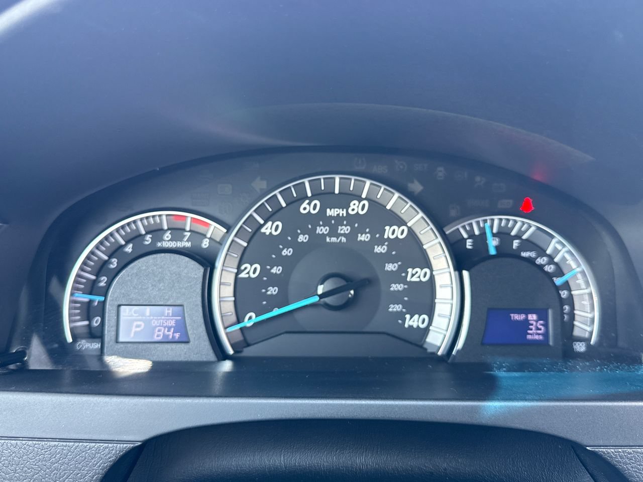 Used 2013 Toyota Camry SE FWD image 17