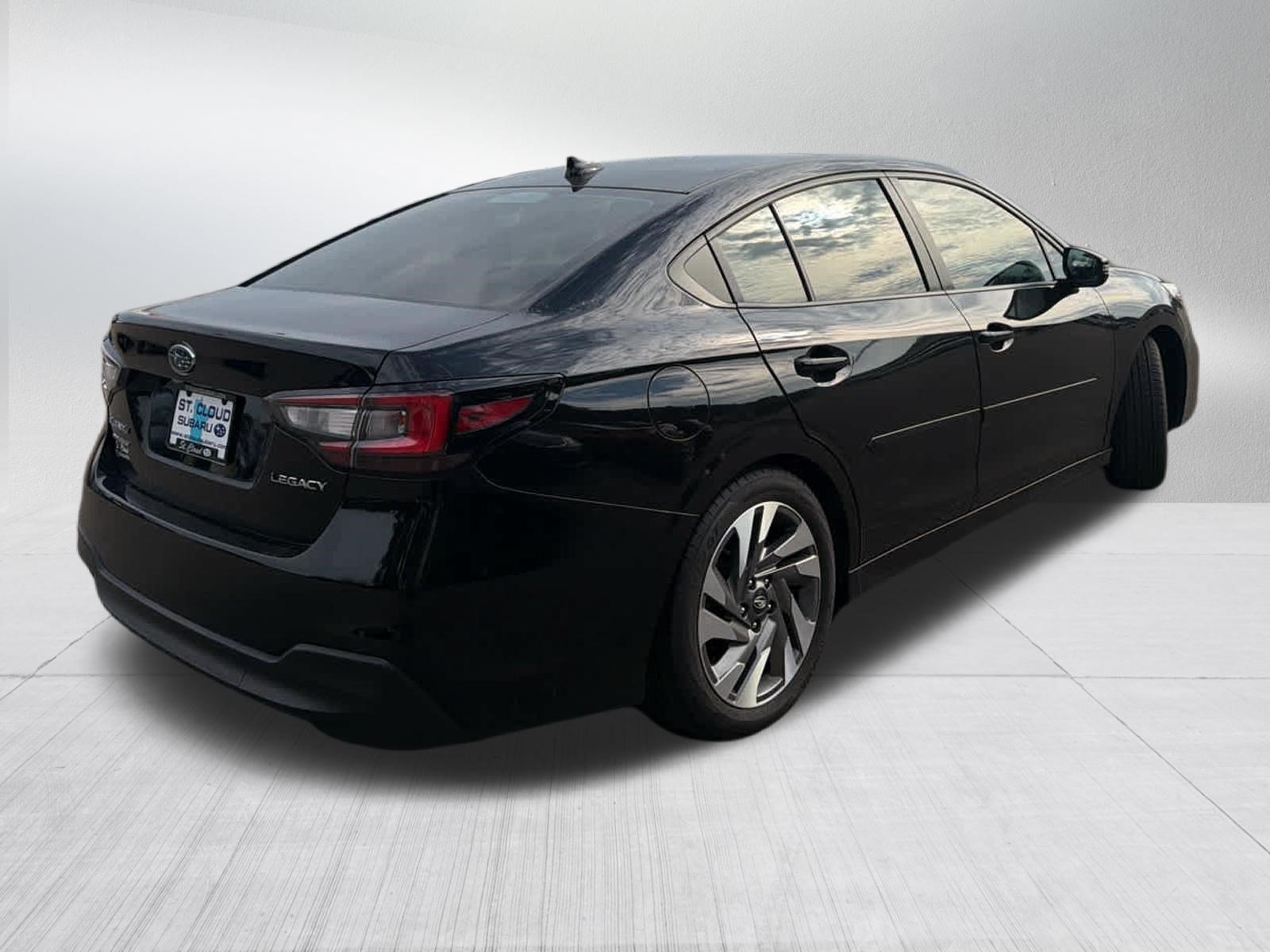 Used 2024 Subaru Legacy Limited AWD/4WD image 4