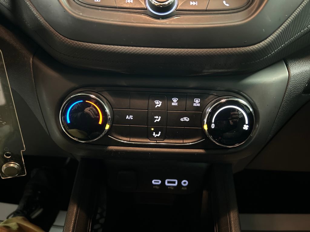 Used 2021 Chevrolet TrailBlazer LS image 19