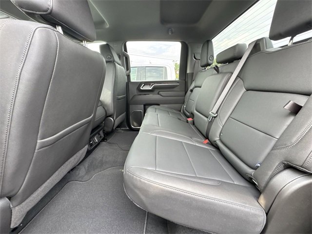 New 2026 GMC Sierra 2500 SLT image 9