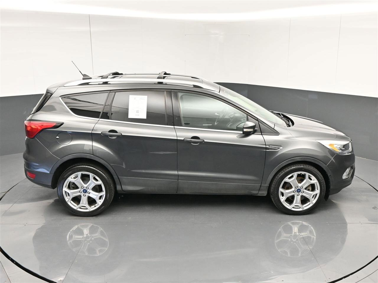 Used 2019 Ford Escape Titanium FWD image 24