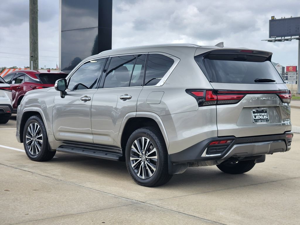 Used 2023 Lexus LX 600 4WD w/ Interior Upgrade Package image 5