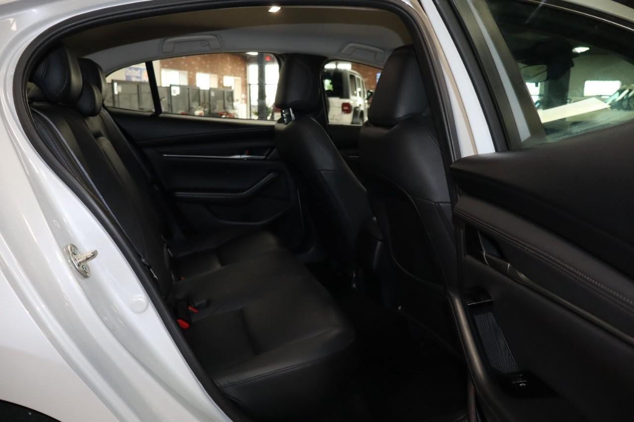 Used 2024 MAZDA MAZDA3 s FWD image 23