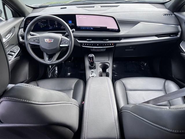 Used 2025 Cadillac XT4 Premium Luxury FWD image 25