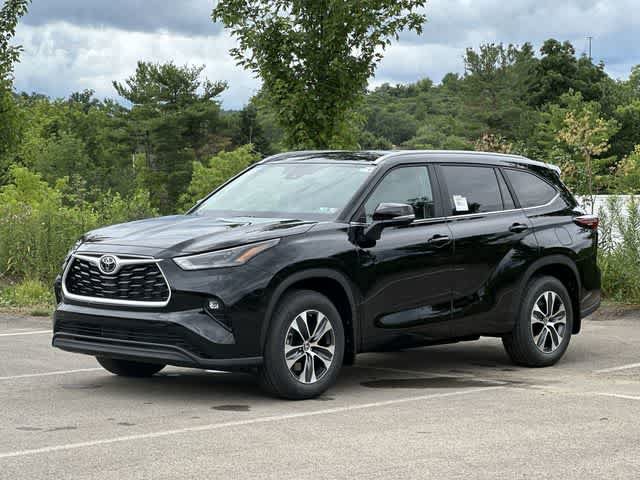 New 2024 Toyota Highlander XLE AWD/4WD image 1