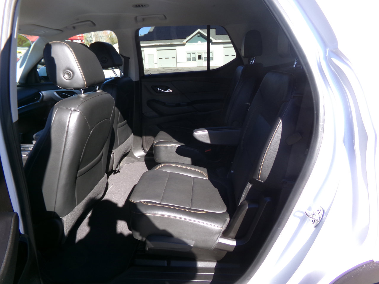 Used 2019 Chevrolet Traverse LT image 16