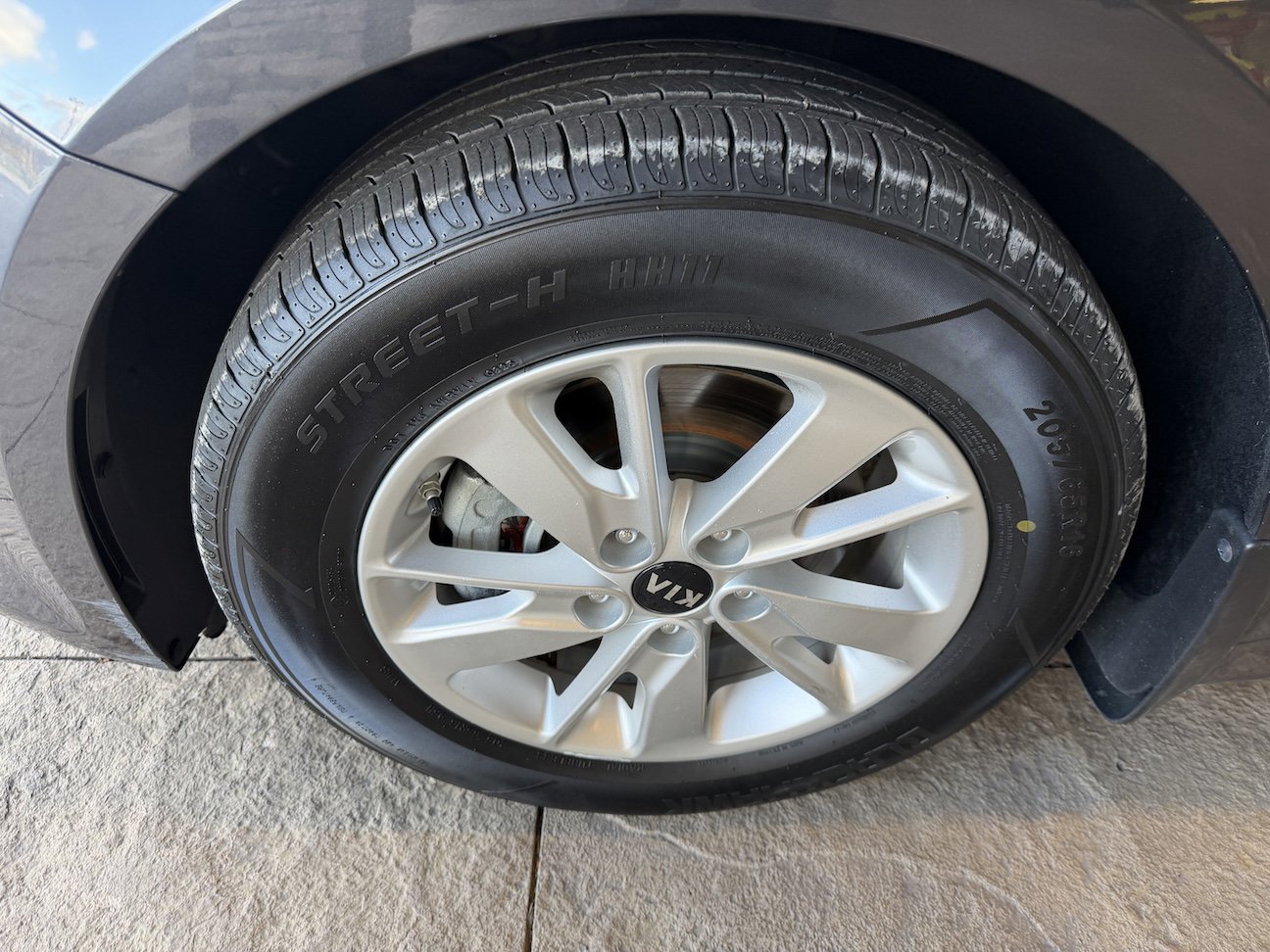 Used 2018 Kia Optima LX image 9