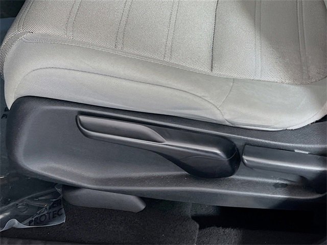 Used 2018 Honda CR-V LX image 3