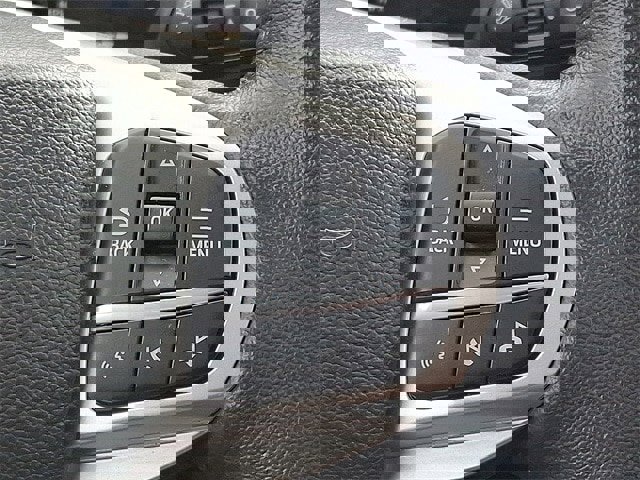 Certified 2022 Ford Explorer XLT w/ Equipment Group 202A image 10