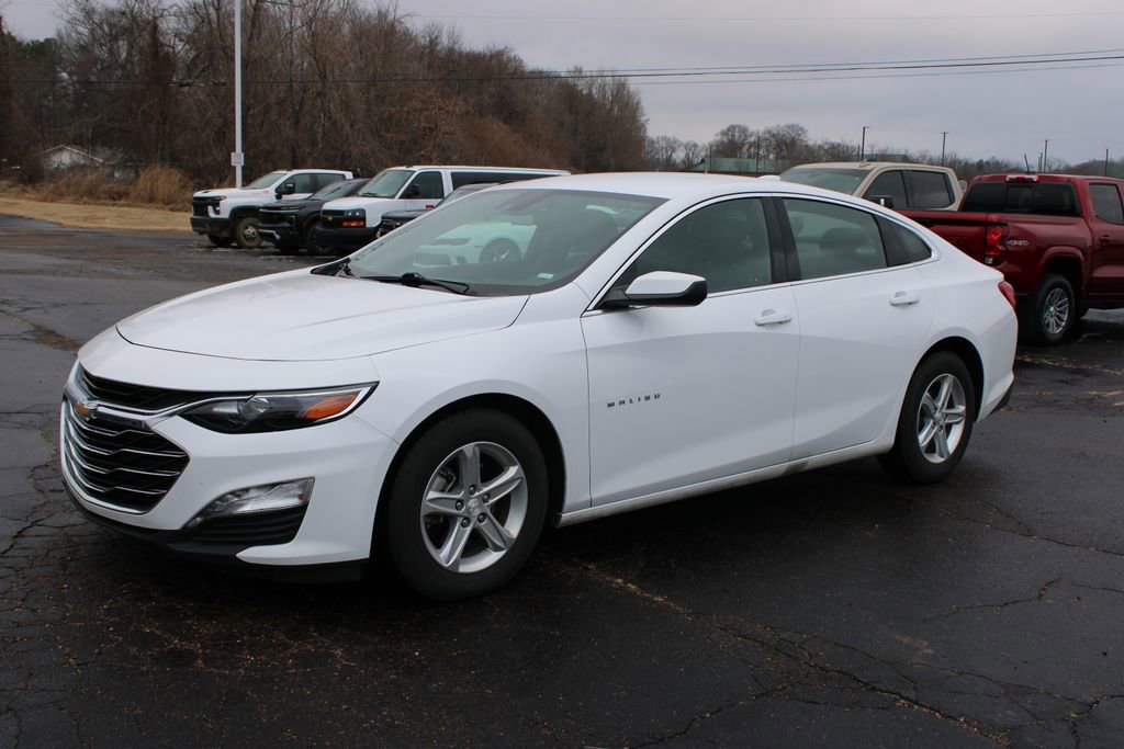 Used 2024 Chevrolet Malibu LT image 4