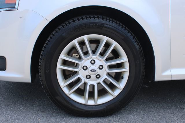 Used 2016 Ford Flex SEL w/ Equipment Group 202A FWD image 35