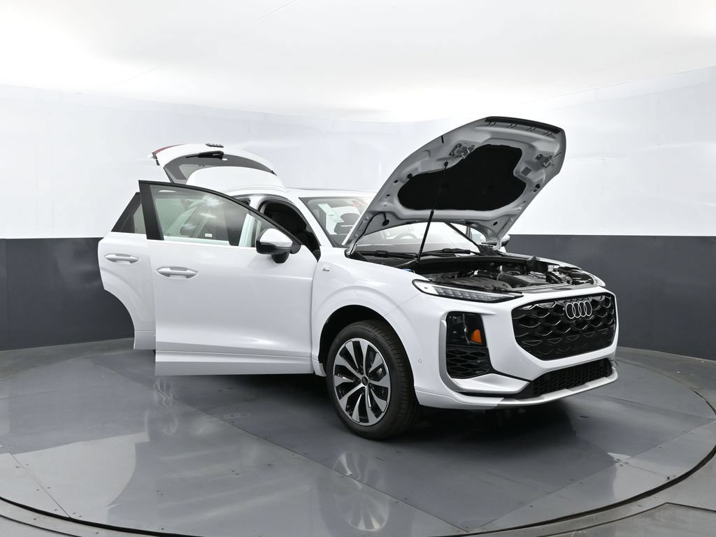 New 2026 Audi Q3 quattro 2.0T AWD/4WD image 30