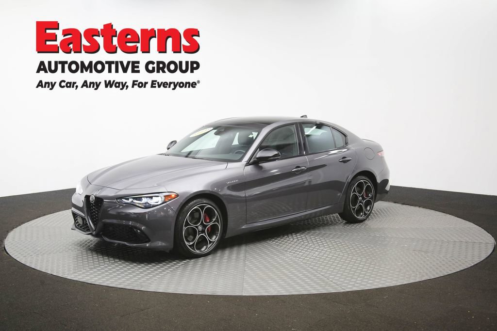Used 2024 Alfa Romeo Giulia Veloce AWD/4WD image 56