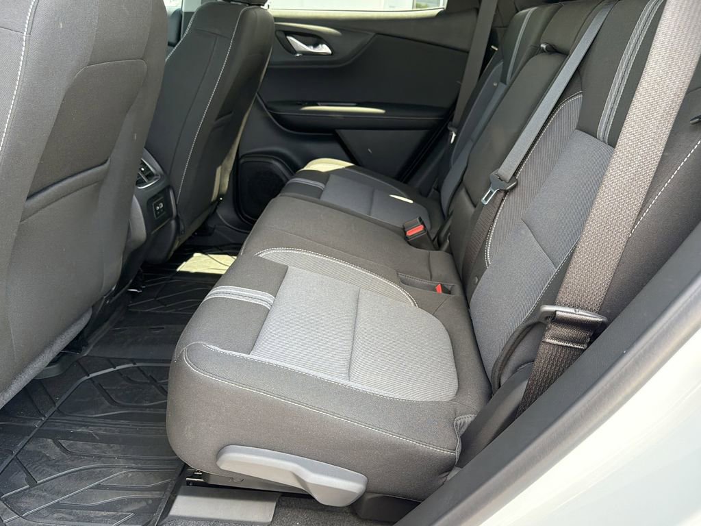 New 2026 Chevrolet Blazer LT w/ Convenience Package FWD image 17