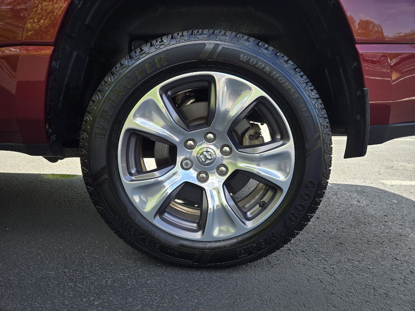 Used 2023 RAM 1500 Laramie AWD/4WD image 10