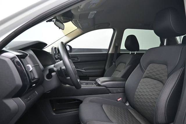 Used 2023 Nissan Pathfinder S FWD image 10