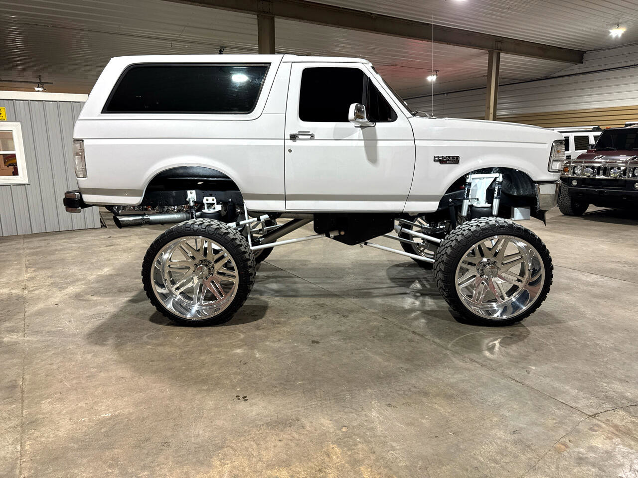 Used 1994 Ford Bronco XLT image 7