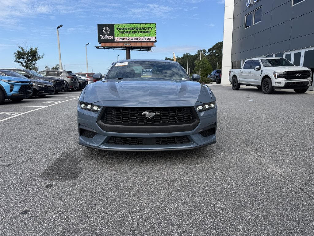 Certified 2025 Ford Mustang Coupe w/ Wheel & Stripe Package RWD image 4