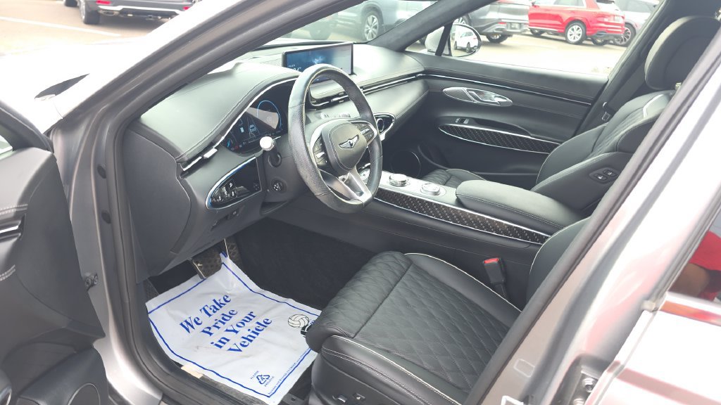 Used 2023 Genesis GV70 3.5T Sport w/ Sport Prestige Package AWD/4WD image 22