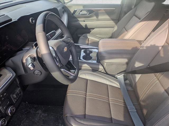 New 2026 Chevrolet Suburban High Country image 3