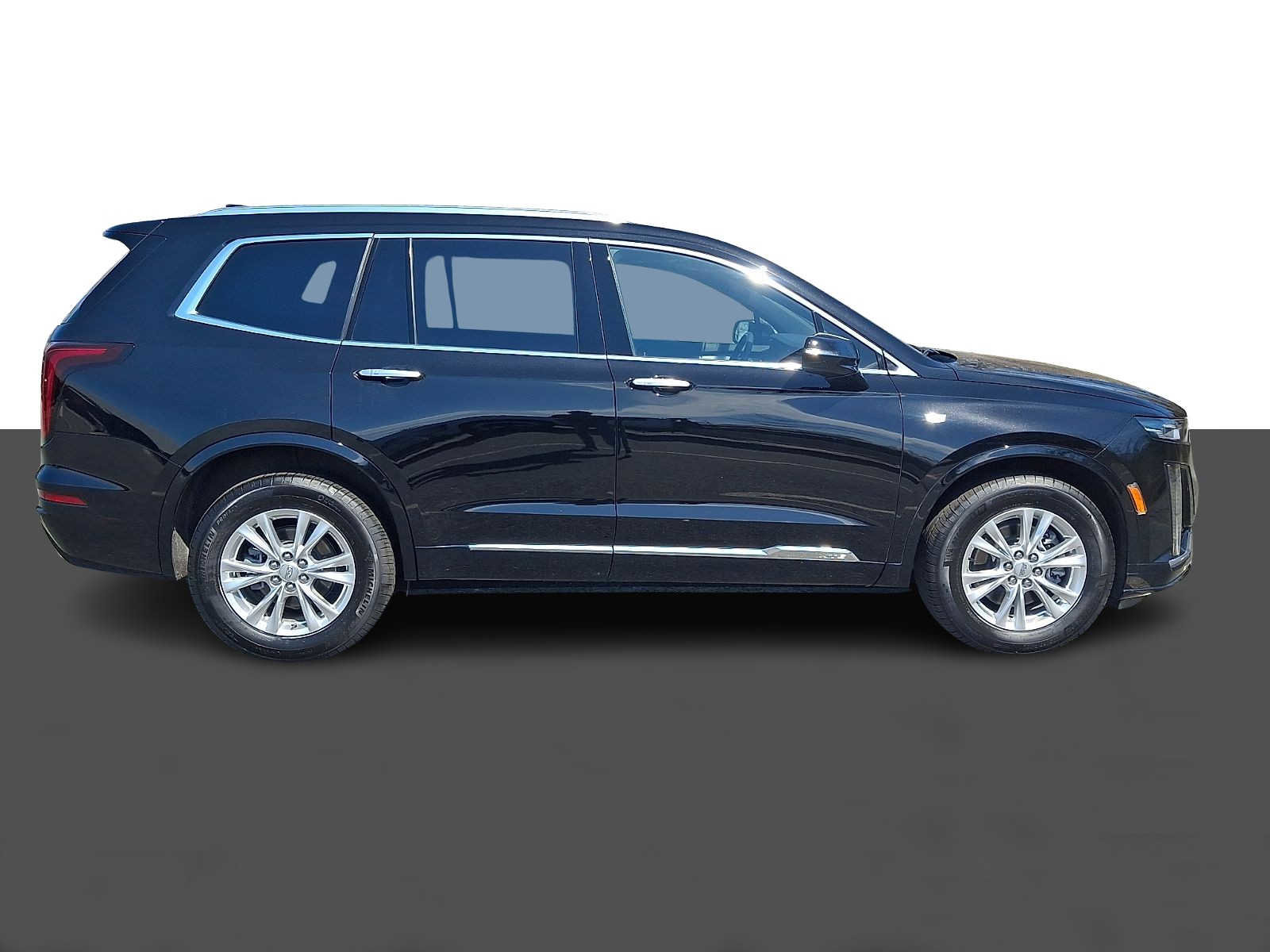 Used 2025 Cadillac XT6 Luxury AWD/4WD image 7