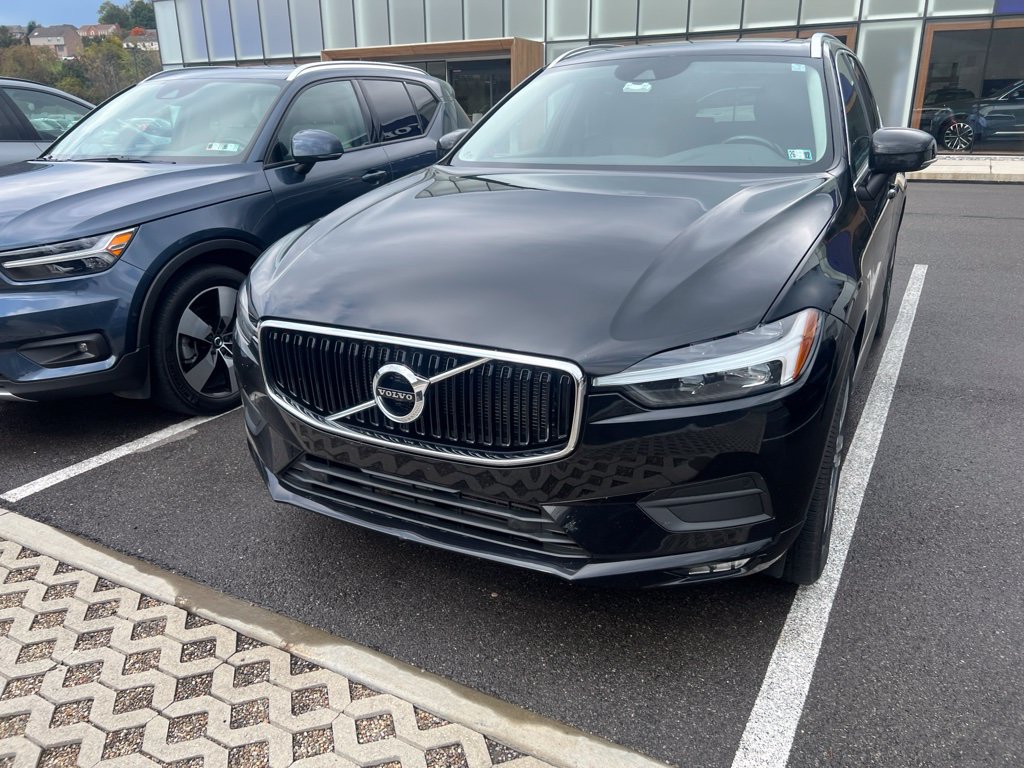 Used 2021 Volvo XC60 T5 Momentum w/ Premium Package AWD/4WD image 3