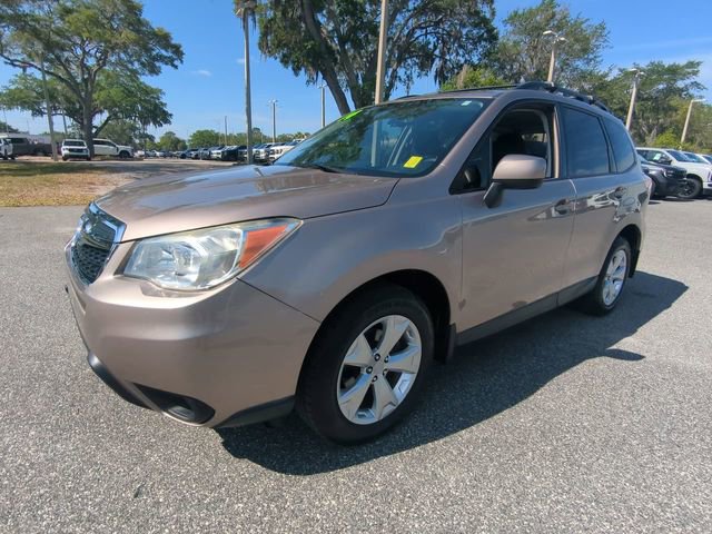 Used 2014 Subaru Forester 2.5i Premium w/ All-Weather Package AWD/4WD image 9