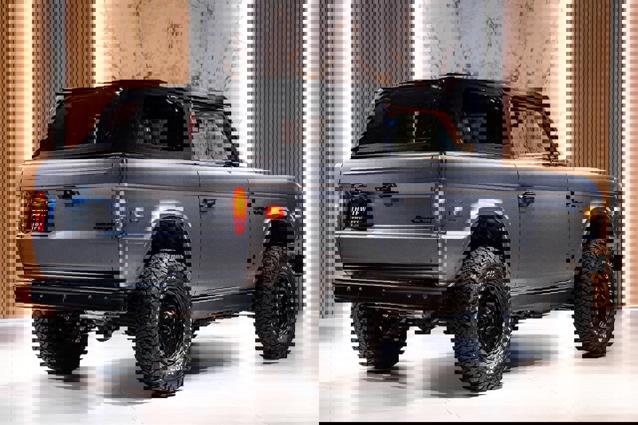 Used 2024 Ford Bronco Black Diamond image 4