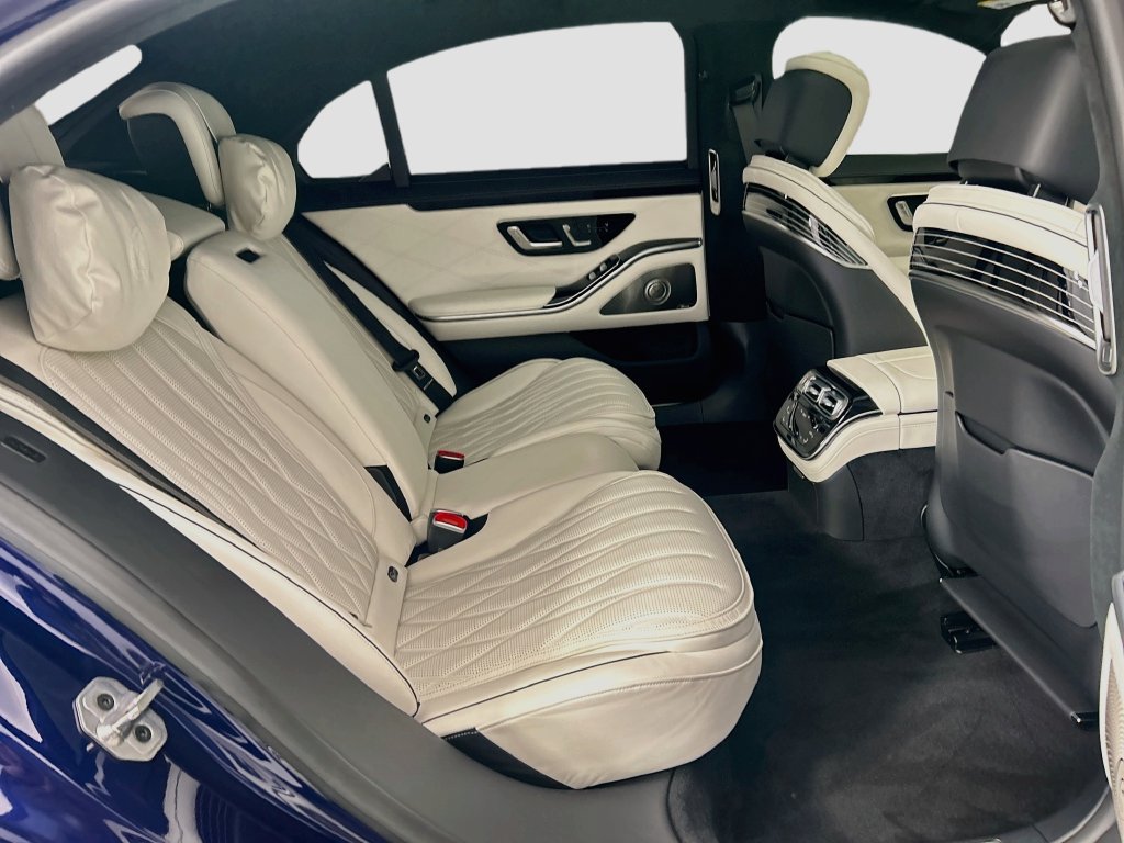 Used 2025 Mercedes-Benz S 63 AMG S image 21