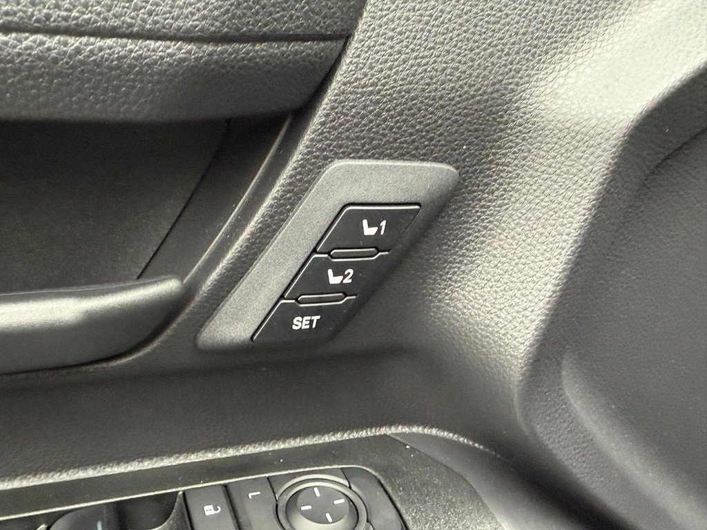 Used 2025 Toyota 4Runner TRD Off-Road Premium image 17