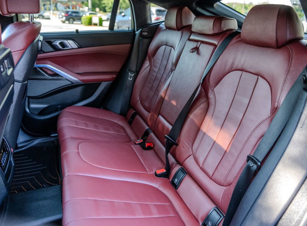 Used 2022 BMW X6 M50i w/ Executive Package AWD/4WD image 20