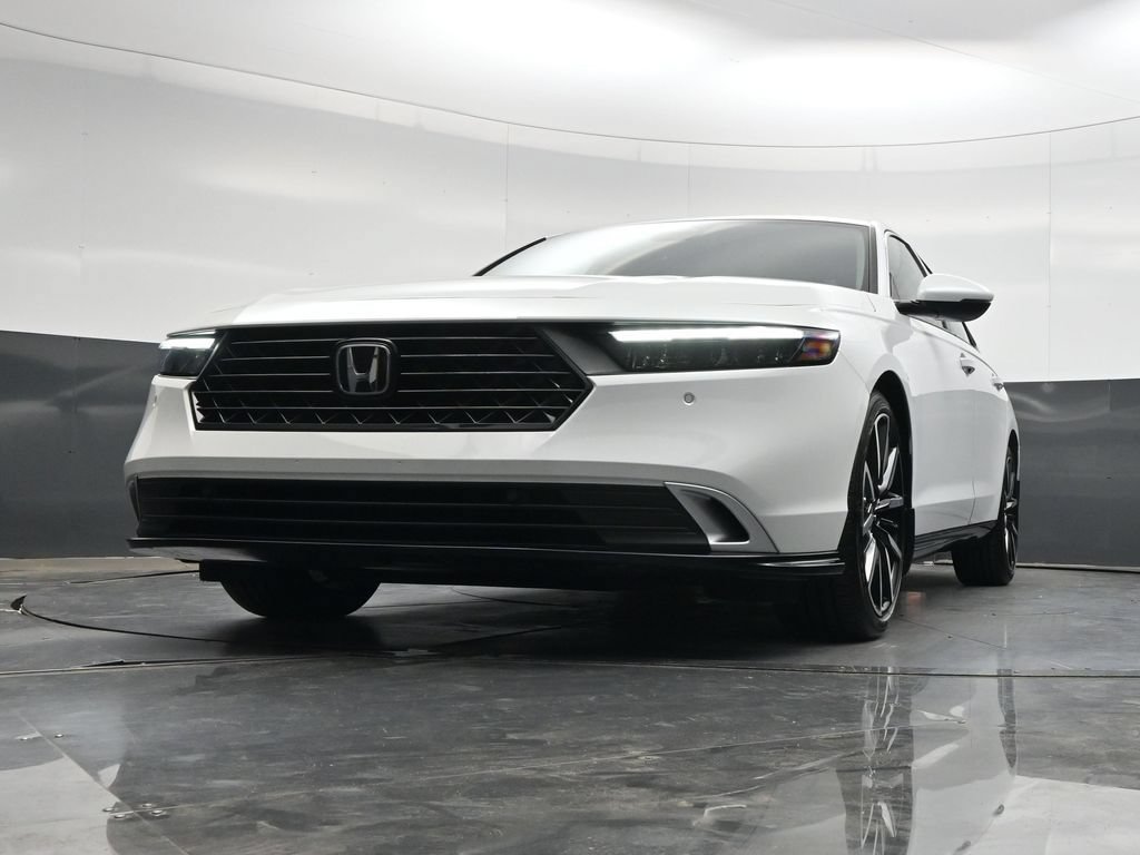 Used 2023 Honda Accord Touring image 32