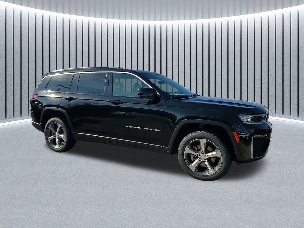 New 2026 Jeep Grand Cherokee L Limited image 3