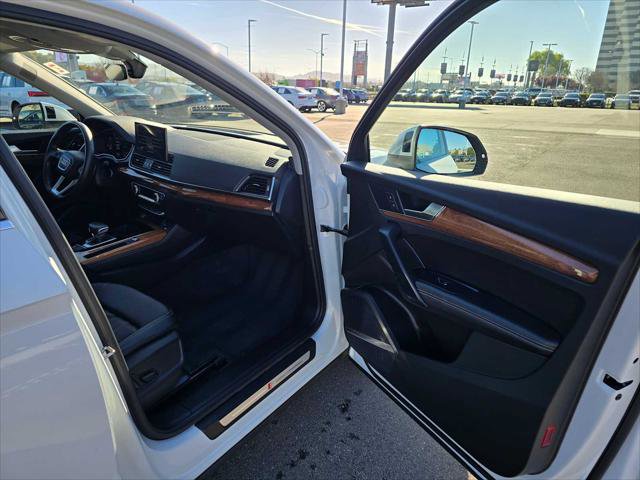 Used 2023 Audi Q5 2.0T Premium Plus w/ Premium Plus Package image 12