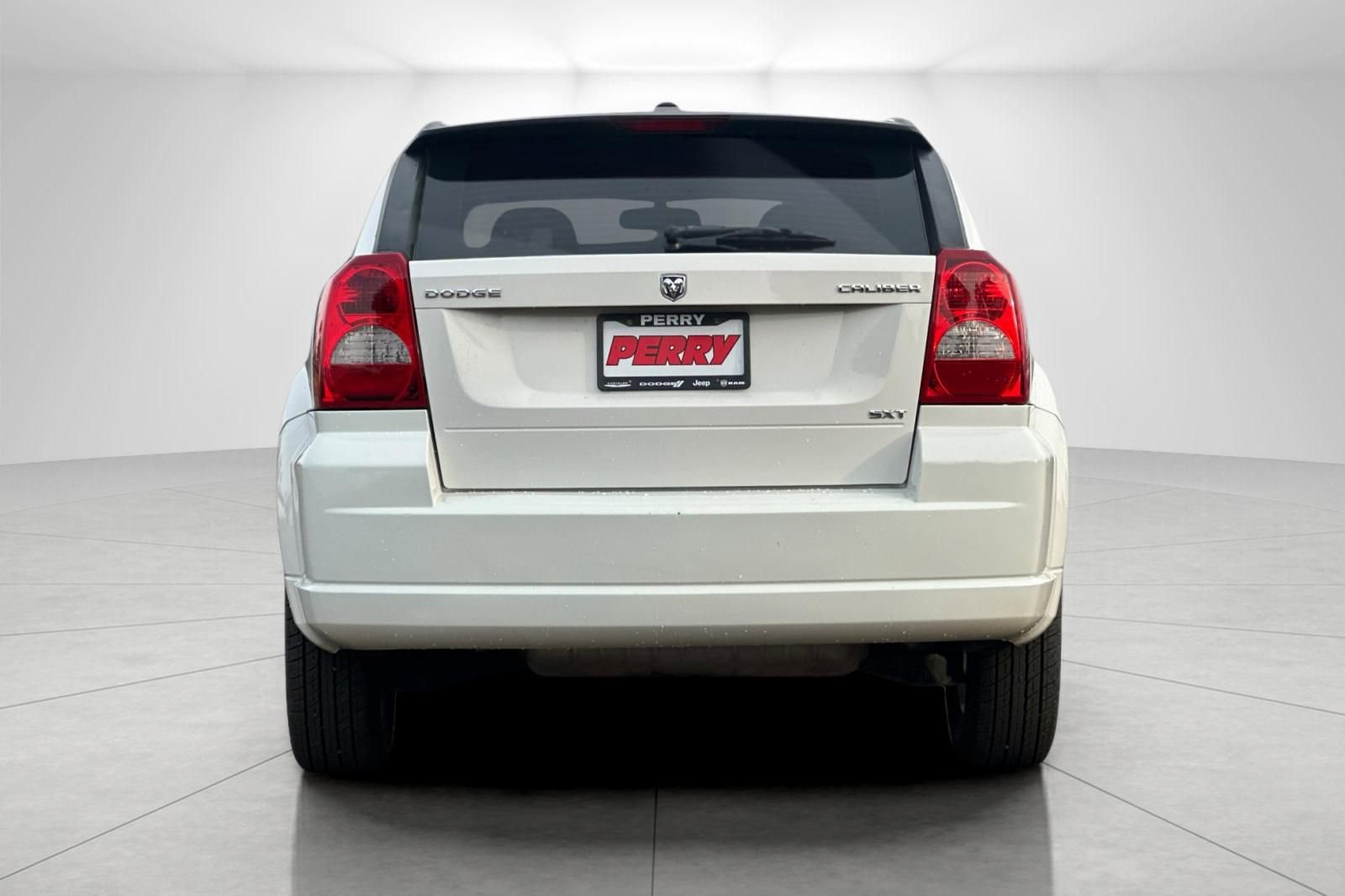 Used 2009 Dodge Caliber SXT image 4