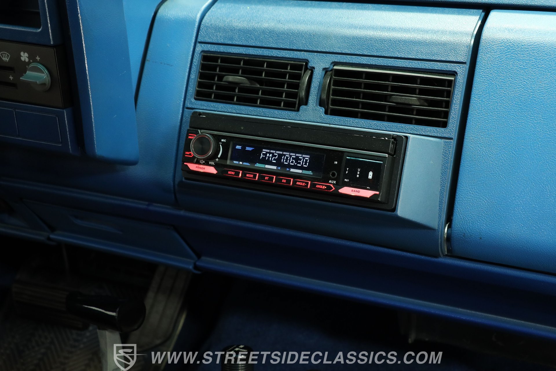 Used 1988 Chevrolet Silverado 1500 4x4 Regular Cab image 37