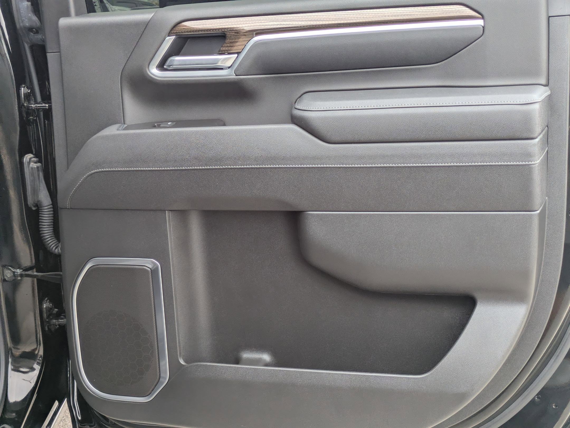 Used 2025 Chevrolet Silverado 2500 LT image 24