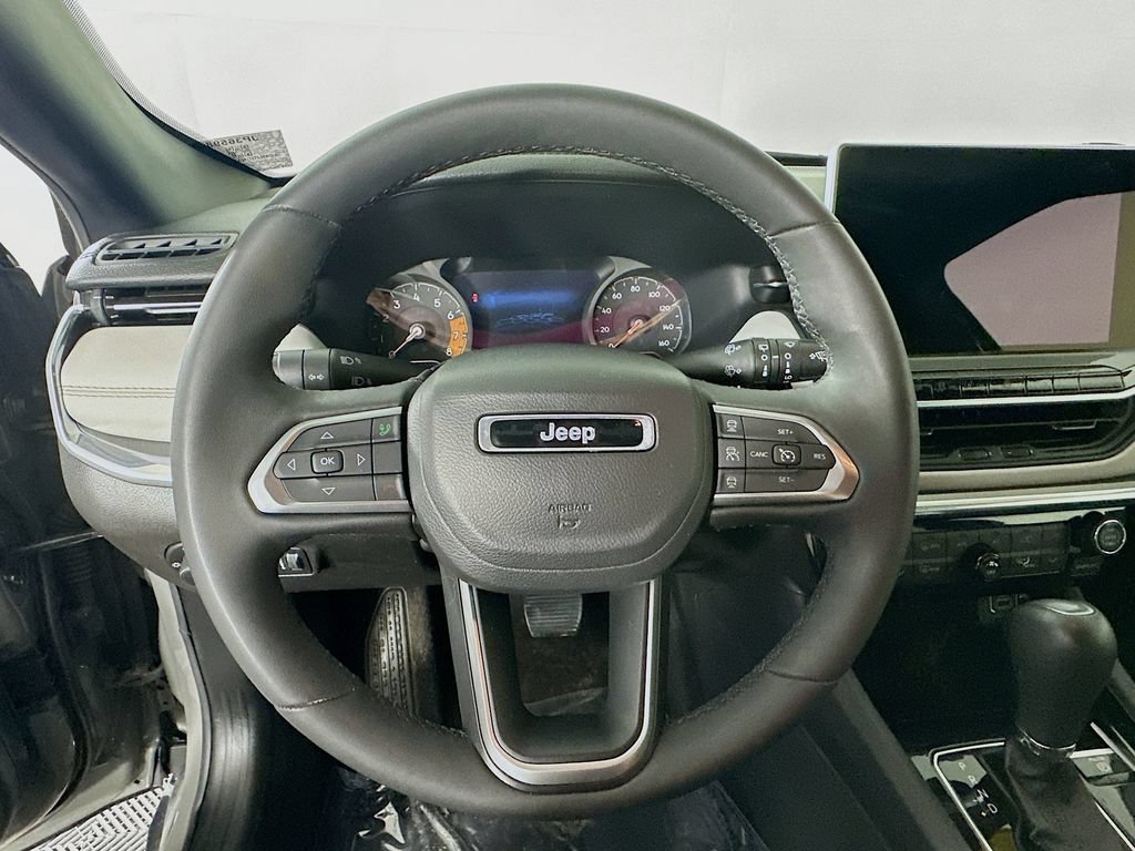 Used 2023 Jeep Compass Limited w/ Elite Group AWD/4WD image 19