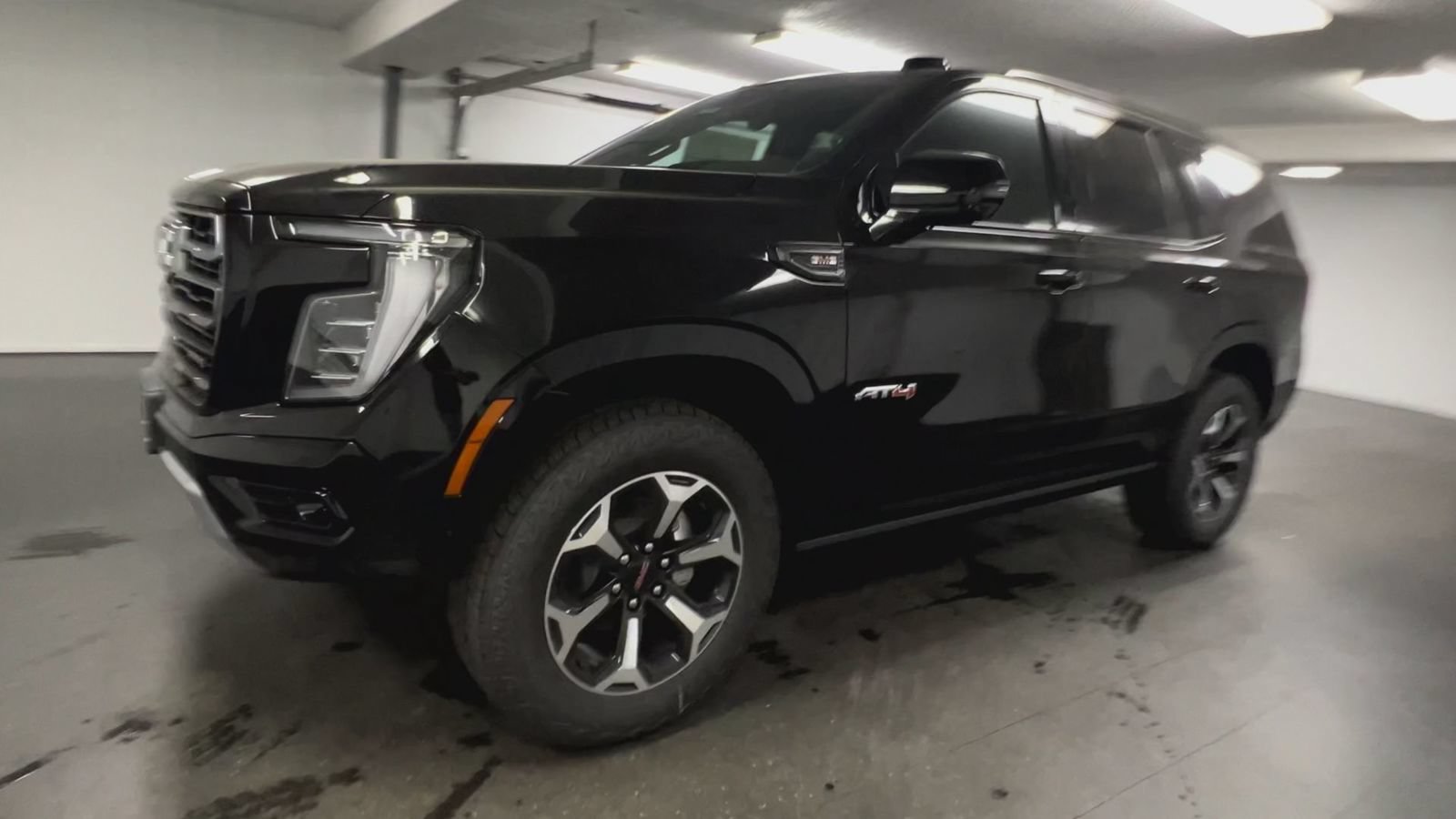 New 2026 GMC Yukon AT4 w/ AT4 Premium Package AWD/4WD image 24