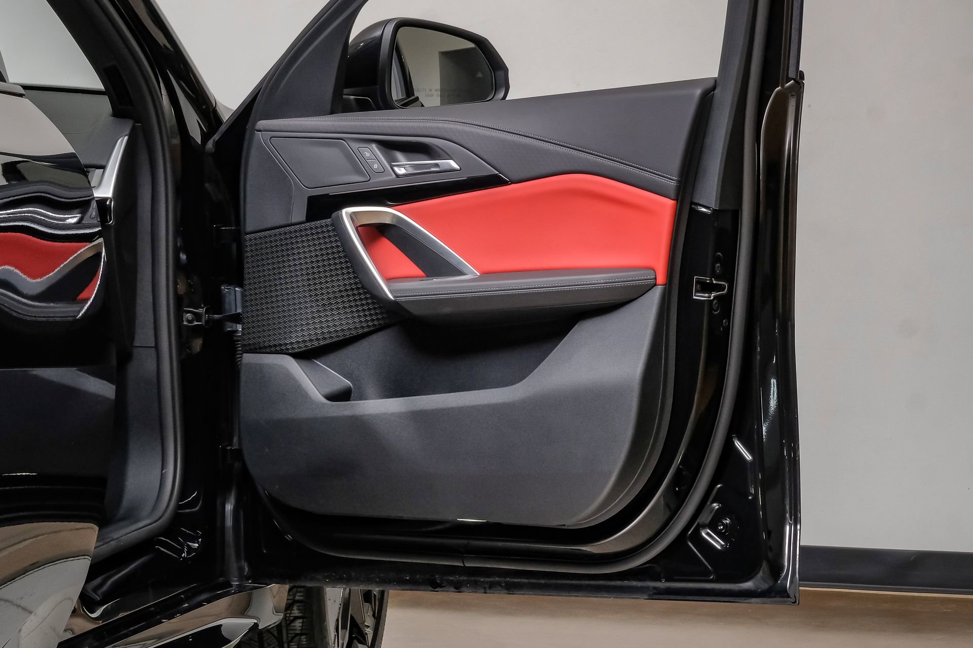 Used 2025 BMW X2 xDrive28i image 45