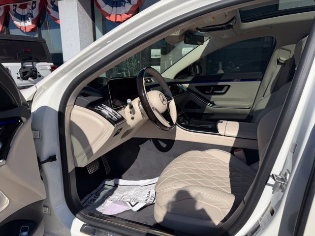 Used 2021 Mercedes-Benz S 580 4MATIC Sedan w/ AMG Line image 10