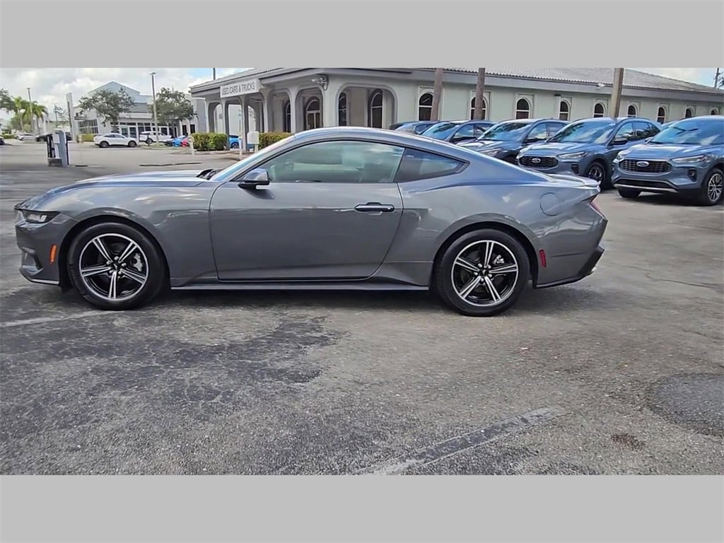 Used 2025 Ford Mustang Premium image 20