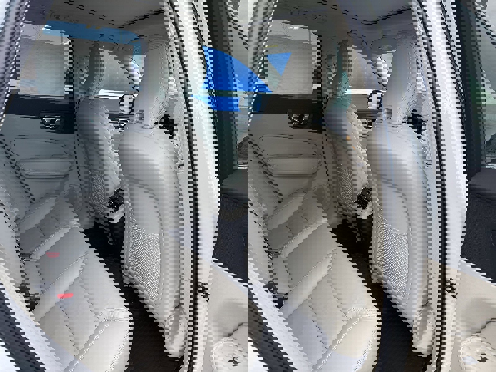 New 2026 Volvo XC60 B5 Ultra w/ Protection Package Premier image 12