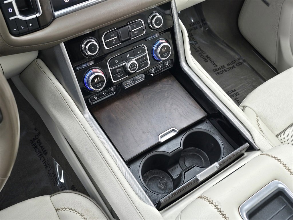 Used 2021 GMC Yukon XL Denali w/ Denali Premium Package image 23