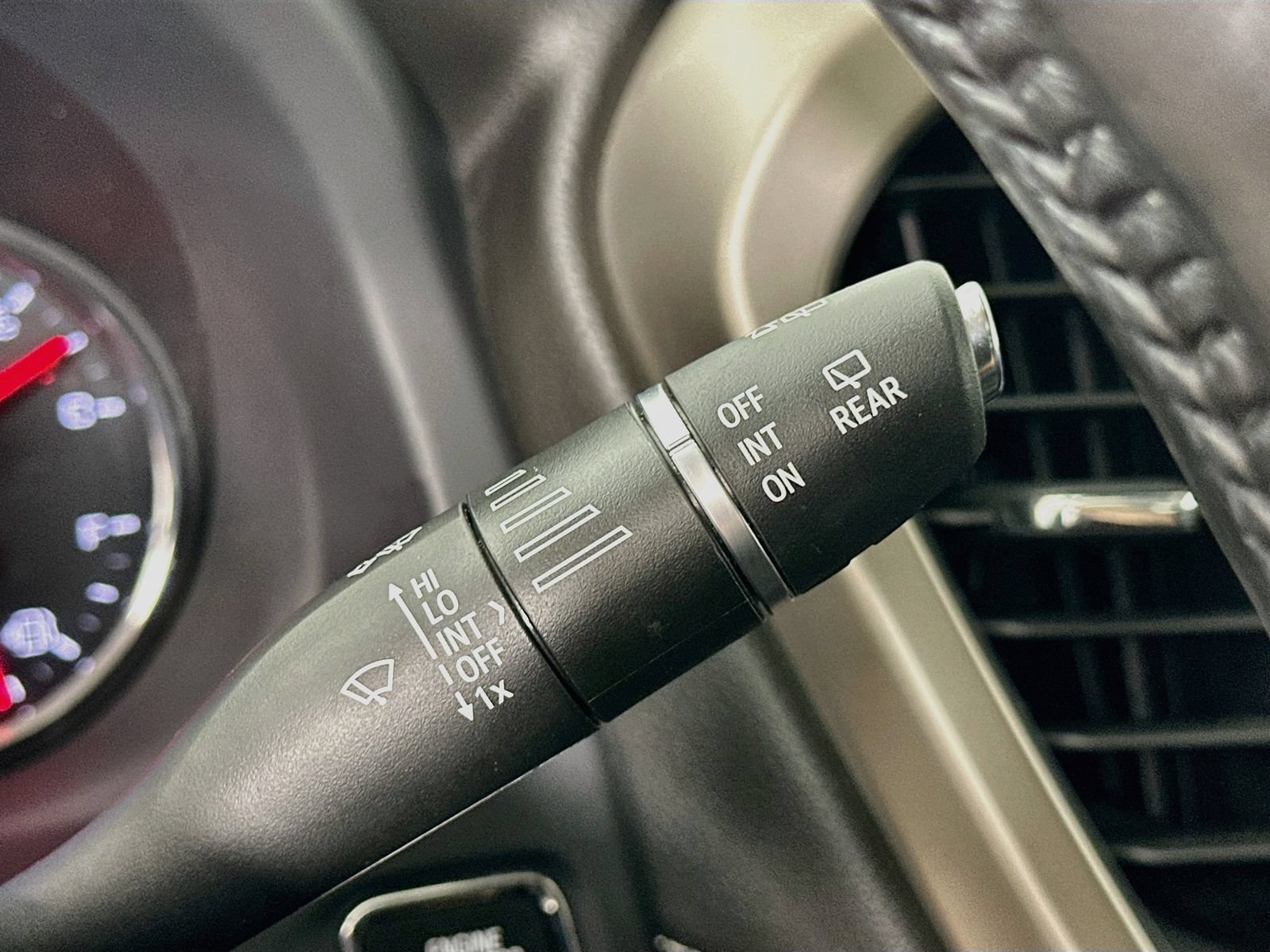 Used 2020 GMC Acadia Denali FWD image 21