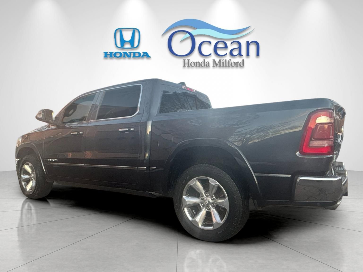Used 2020 RAM 1500 Limited image 5