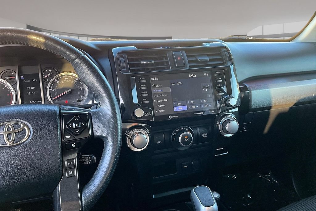 Used 2022 Toyota 4Runner TRD Off-Road AWD/4WD image 9