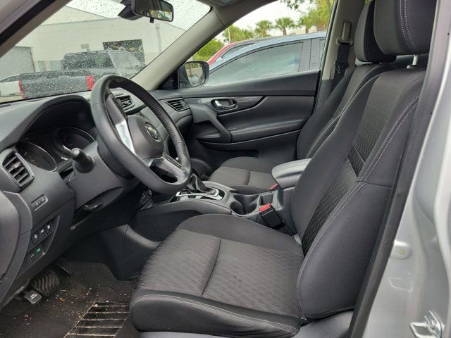 Used 2020 Nissan Rogue SV FWD image 10