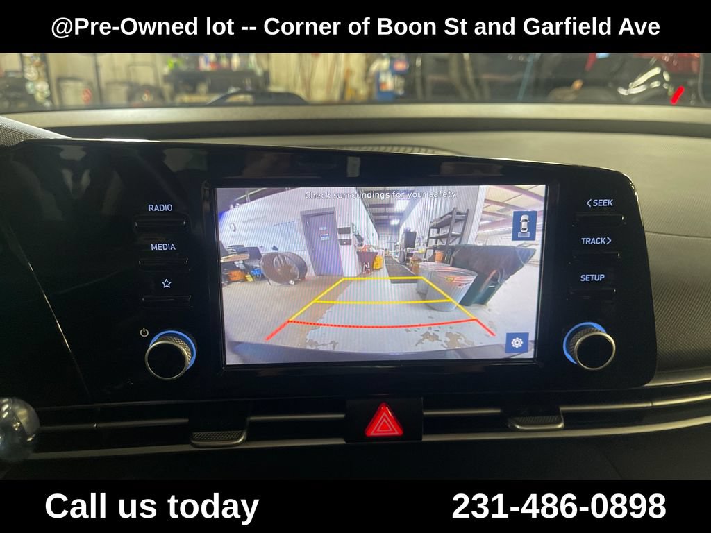 Used 2022 Hyundai Elantra SEL w/ Convenience Package FWD image 23